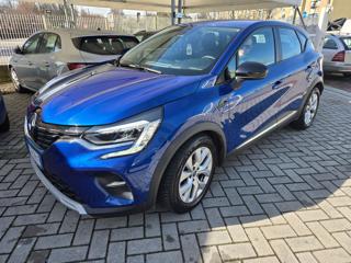 RENAULT Captur usata, con Autoradio