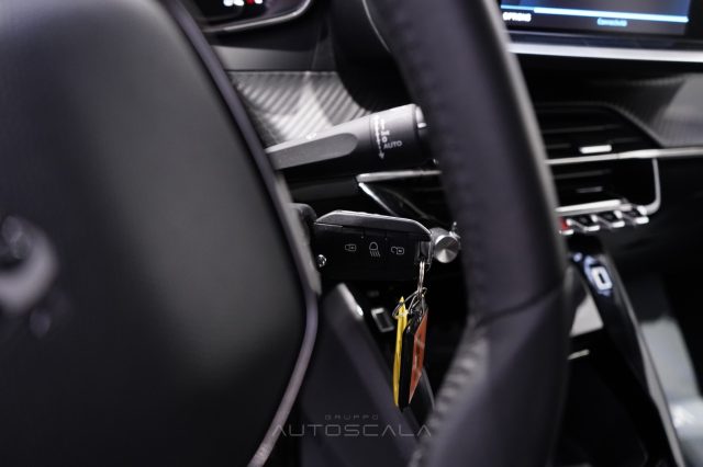 PEUGEOT 208 usata, con Fari LED