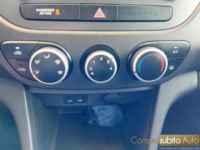 HYUNDAI i10 usata 25