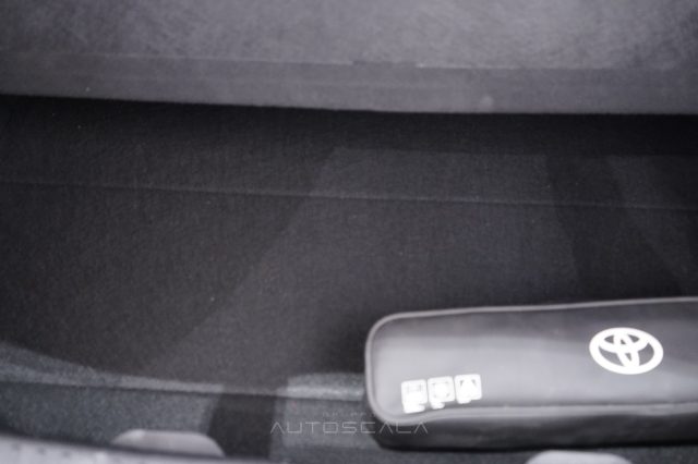 TOYOTA Yaris usata, con Android Auto