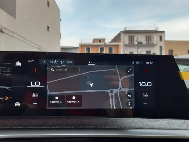 PEUGEOT 3008 usata, con Controllo automatico clima