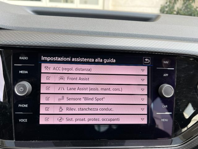 VOLKSWAGEN T-Cross usata 25