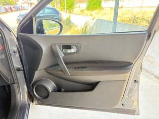 NISSAN Qashqai+2 usata, con Bracciolo