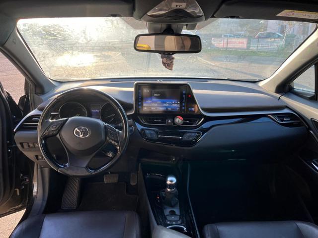 TOYOTA C-HR usata, con Climatizzatore
