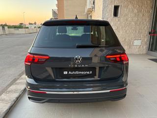 VOLKSWAGEN Tiguan usata, con Autoradio