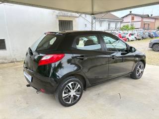 MAZDA 2 usata, con Autoradio