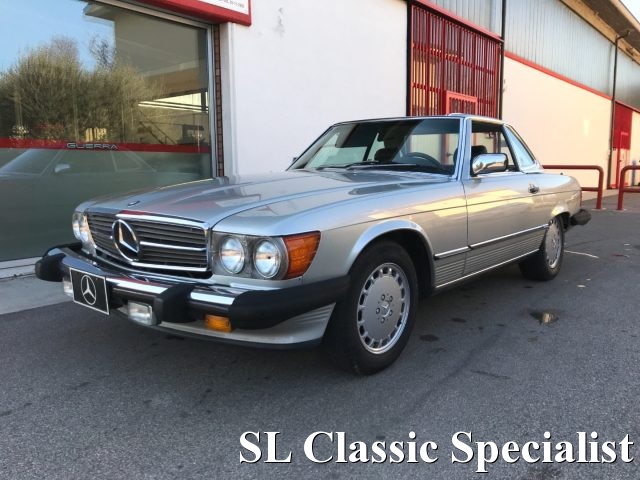 MERCEDES-BENZ SL 560 usata 0