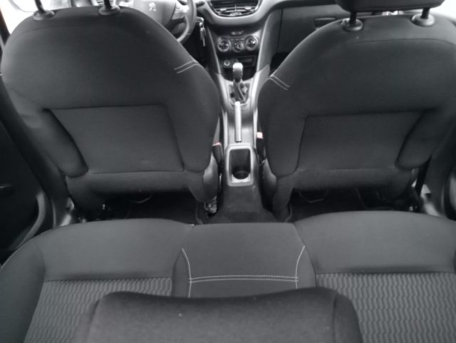 PEUGEOT 208 usata, con Touch screen