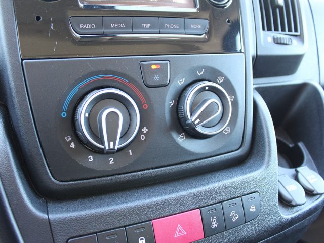 CITROEN Jumper usata, con Autoradio digitale