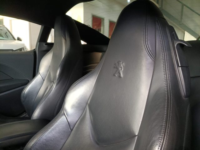 PEUGEOT RCZ usata, con Fendinebbia