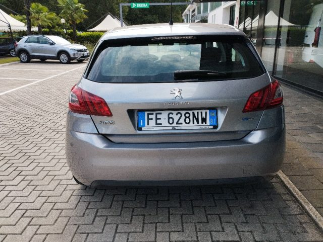 PEUGEOT 308 usata, con Autoradio