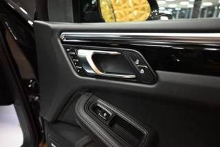 PORSCHE Macan usata 205
