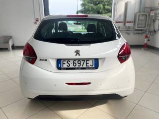 PEUGEOT 208 usata, con Autoradio