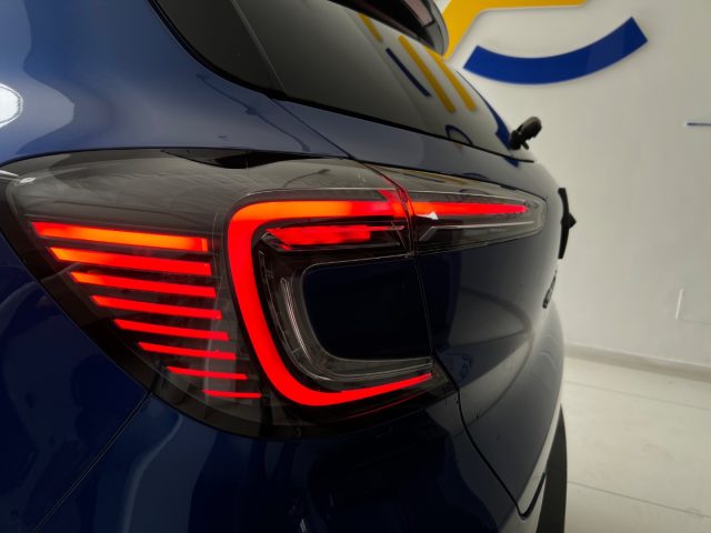 RENAULT Captur usata, con Volante in pelle