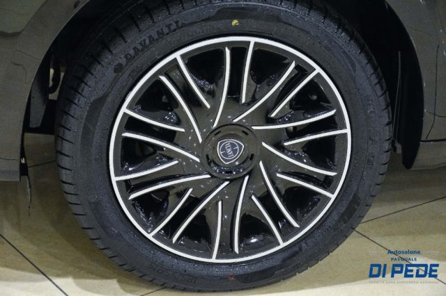 LANCIA Ypsilon usata, con ESP