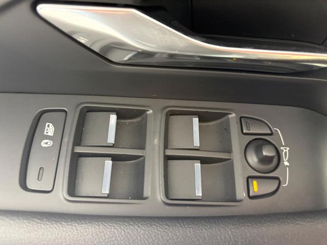 JAGUAR E-Pace usata, con Controllo trazione