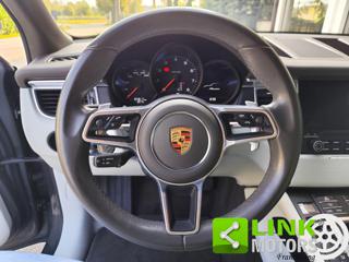 PORSCHE Macan usata, con Boardcomputer