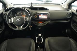 TOYOTA Yaris usata, con Airbag testa