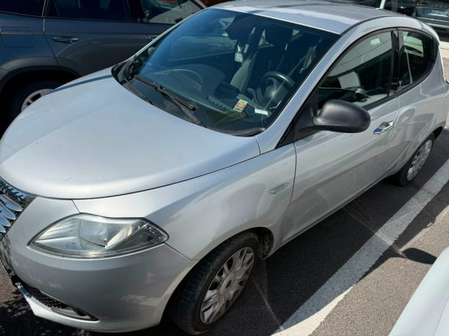 LANCIA Ypsilon usata, con Airbag