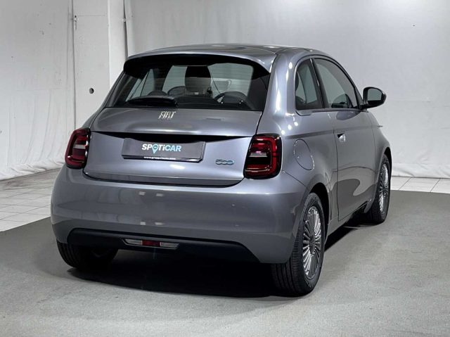 FIAT 500e usata, con Autoradio