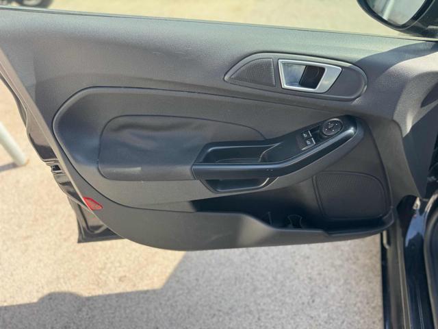 FORD Fiesta usata, con ESP