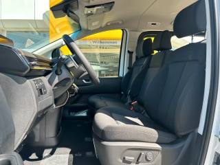 HYUNDAI Staria usata, con Controllo automatico clima