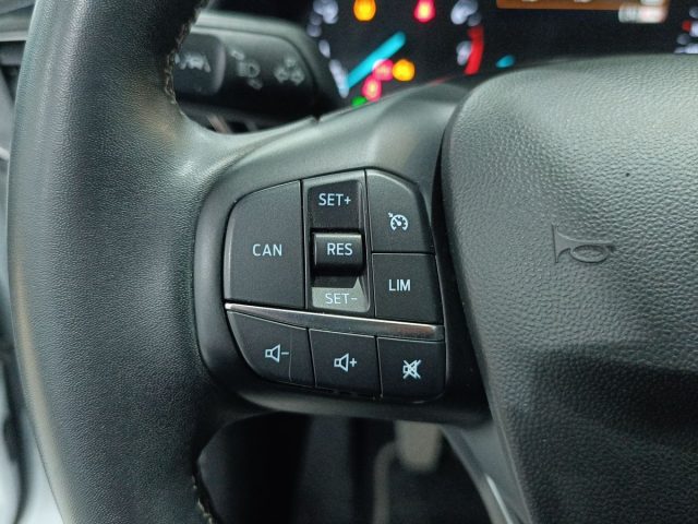 FORD Fiesta usata, con Sensori di parcheggio posteriori