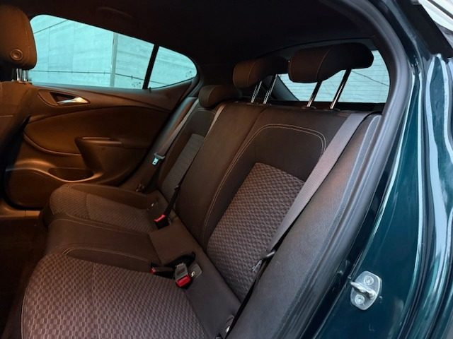 OPEL Astra usata, con Controllo trazione