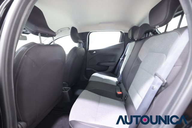 RENAULT Clio usata, con Airbag testa