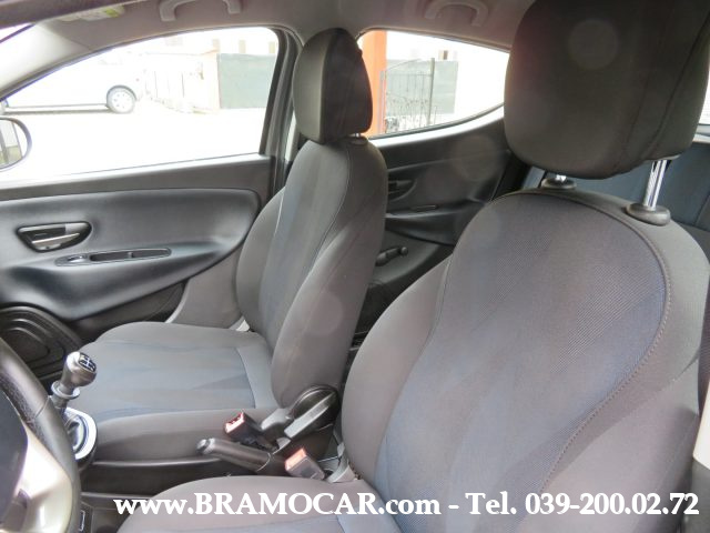 LANCIA Ypsilon usata, con Volante multifunzione