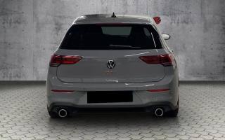 VOLKSWAGEN Golf usata, con Autoradio