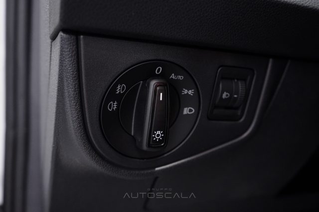 VOLKSWAGEN Taigo usata, con Cruise Control