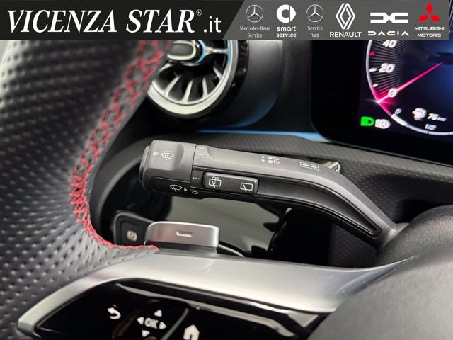 MERCEDES-BENZ A 180 usata, con Sedili riscaldati