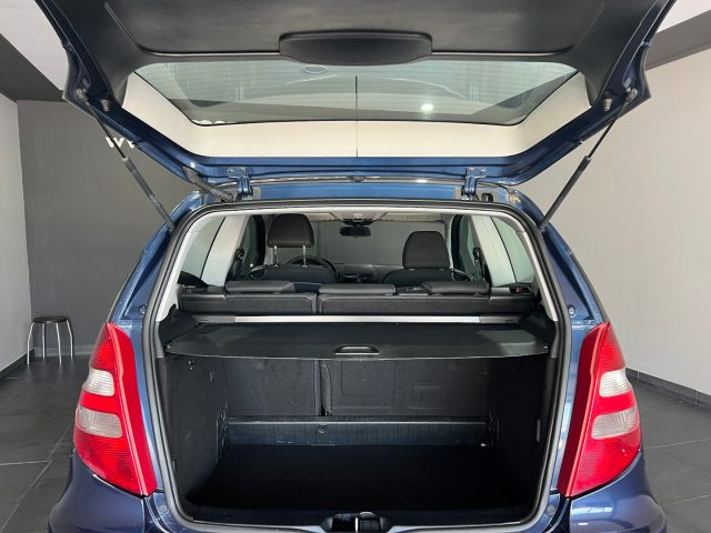 MERCEDES-BENZ A 180 usata, con ESP