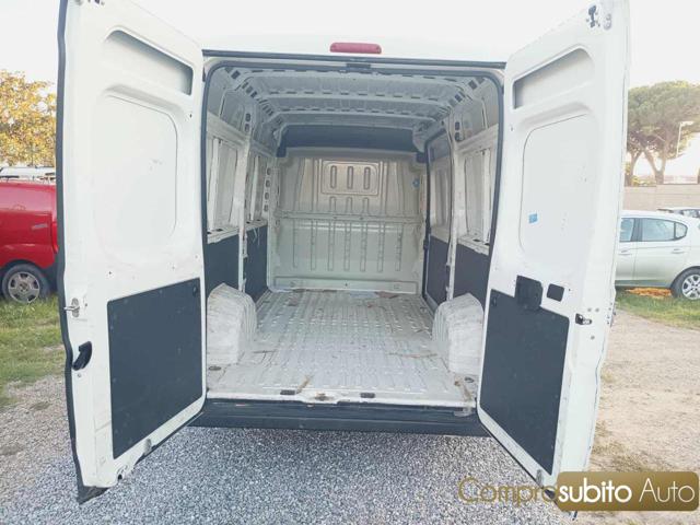 PEUGEOT Boxer usata, con Servosterzo