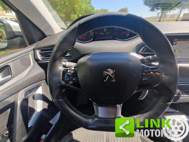 PEUGEOT 308 usata, con USB