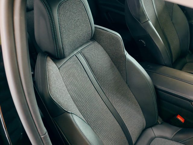 PEUGEOT 5008 usata, con Riconoscimento dei segnali stradali