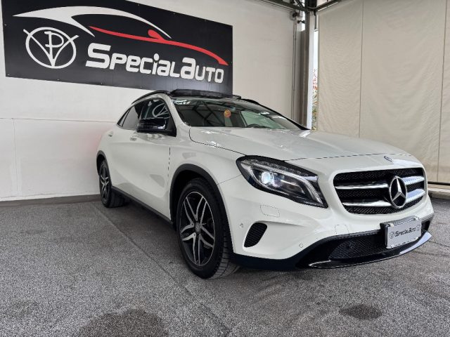 MERCEDES-BENZ GLA 200 usata, con Climatizzatore