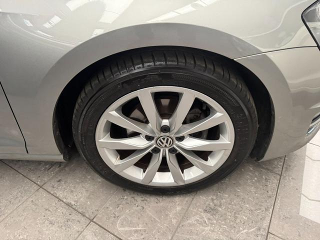 VOLKSWAGEN Golf usata, con Autoradio