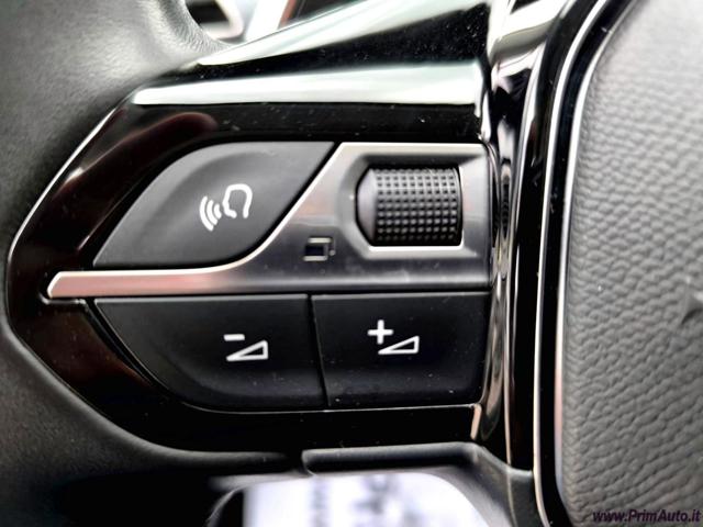 PEUGEOT 3008 usata, con Fendinebbia