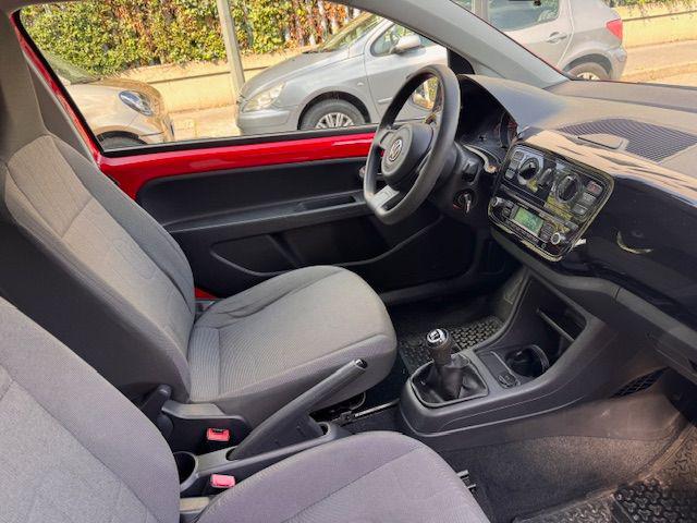 VOLKSWAGEN up! usata, con Alzacristalli elettrici