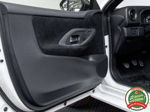 TOYOTA Yaris usata, con Antifurto