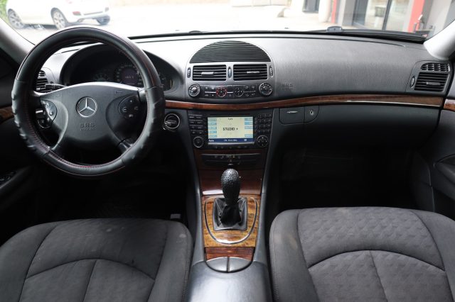 MERCEDES-BENZ E 220 usata, con Regolazione elettrica sedili