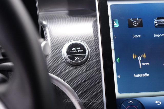 MERCEDES-BENZ GLC 220 usata, con Luci diurne LED