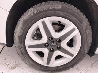 FORD Focus usata, con Bluetooth