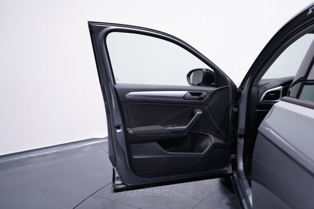 VOLKSWAGEN T-Roc usata, con Controllo trazione