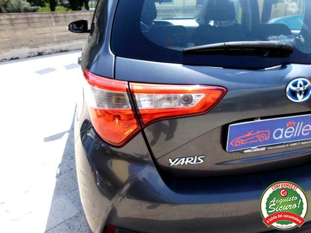 TOYOTA Yaris usata, con Sensore di luce