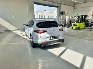 ALFA ROMEO Stelvio usata, con Alzacristalli elettrici