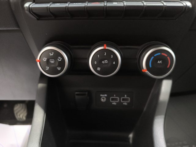 RENAULT Clio usata, con Bluetooth