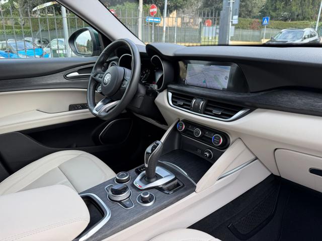 ALFA ROMEO Stelvio usata, con Interni in pelle